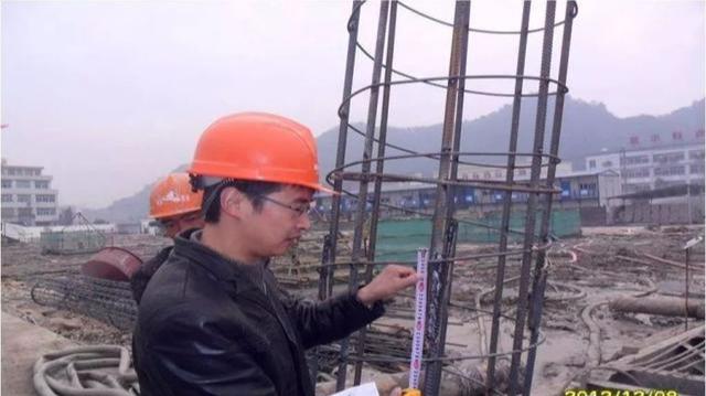 冲击钻孔灌注桩施工动画演示_冲击钻孔灌注桩施工工艺_冲击钻孔灌注桩