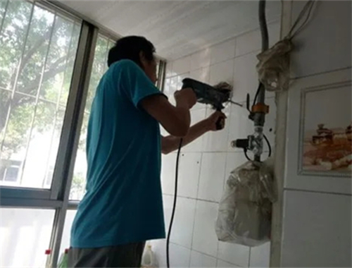 手电钻能钻墙_钻墙手电钻哪个品牌质量好_能钻墙的手电钻
